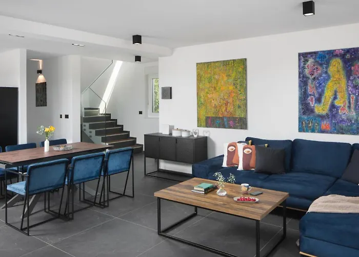 Modern Dea With Jacuzzi&pool In Porec Villa *