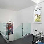 Modern Dea With Jacuzzi And Pool In Porec