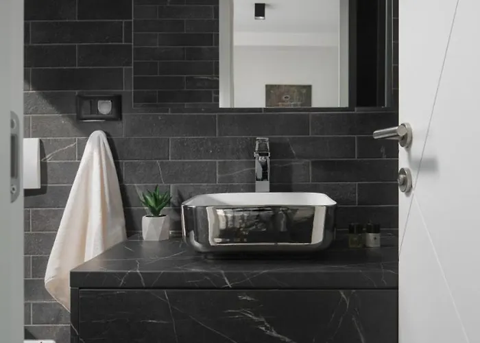 Modern Dea With Jacuzzi And Pool In Porec Villa